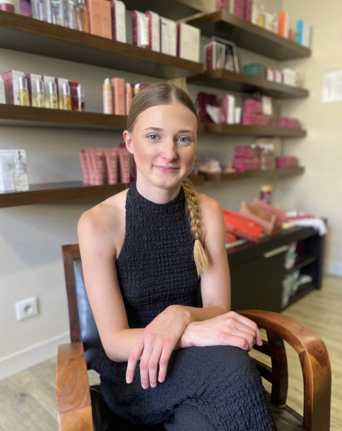 LGB — Louane, esthéticienne
